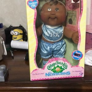 Cabbage patch 25 year celebration new born